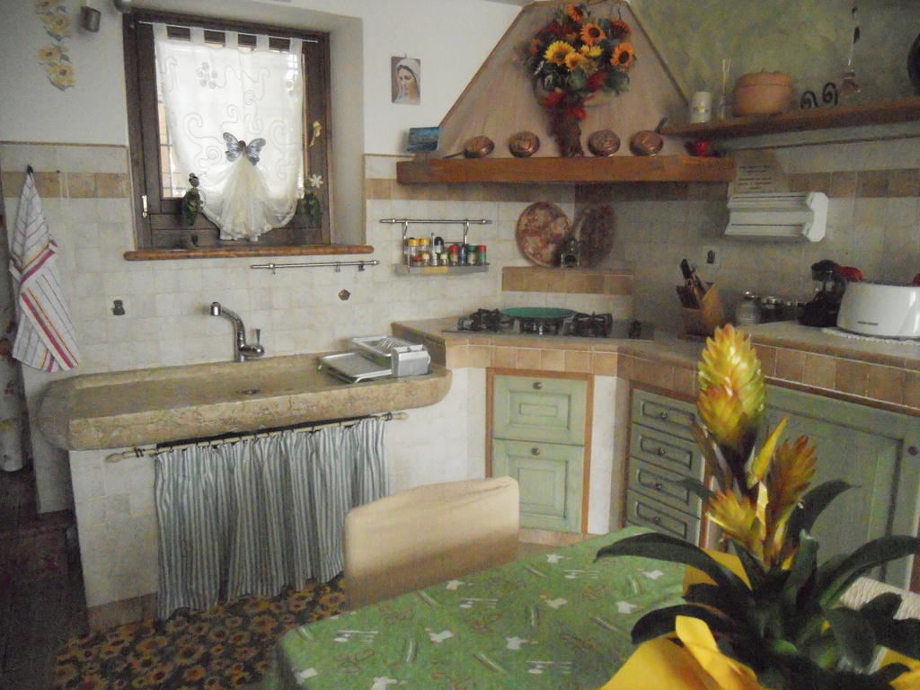 La Carbonara 6 Bed & Breakfast Bardolino Bagian luar foto