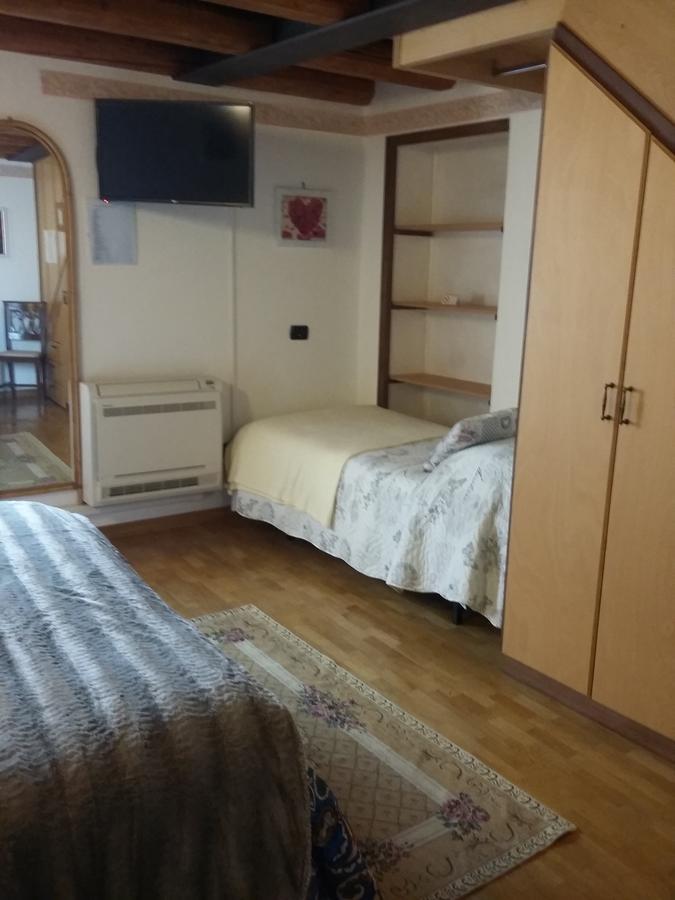 La Carbonara 6 Bed & Breakfast Bardolino Bagian luar foto
